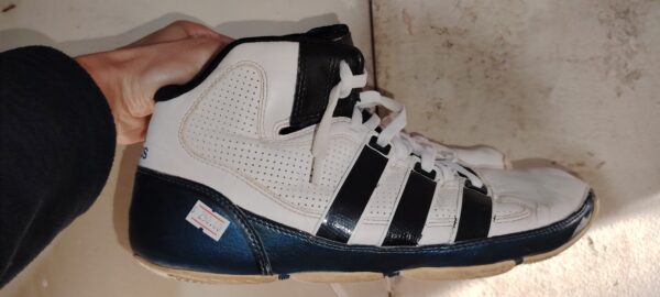 Chaussure Adidas Basketball 43 – Image 2
