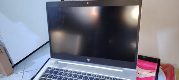 pc portable HP ELITE BOOK i5 8eme 8/256 – Image 5