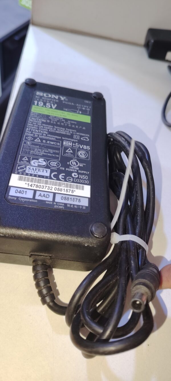 Chargeur SONY  D'origine 19.5V- 6.15A – Image 4