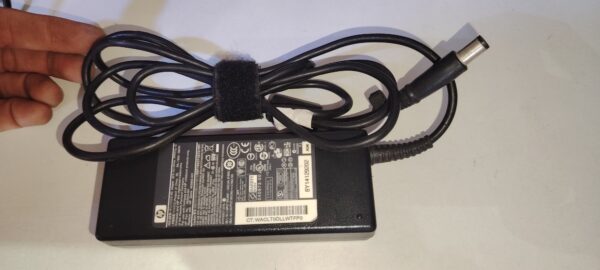 chargeur PC HP 19V/4.74A