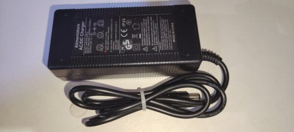chargeur Trotinette 42V / 1.5A (neuf)