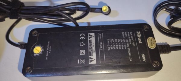 chargeur D'origine Trust  depuis 15V/4.0A a 24V/3.75A /  90W – Image 3