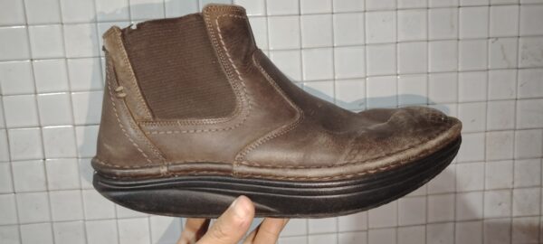 Chaussure Dorigine Marque  OUTPUT Taille 41