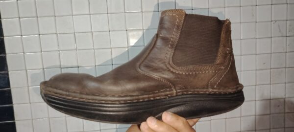 Chaussure Dorigine Marque  OUTPUT Taille 41 – Image 3