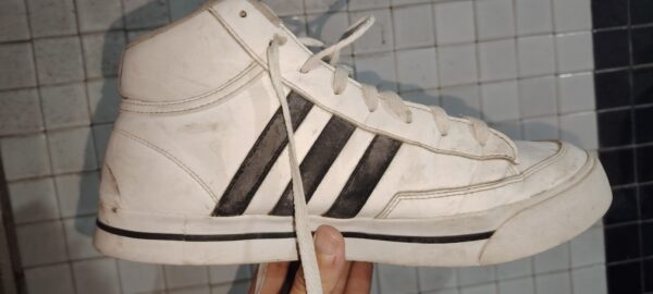 Spadrille sport D'origine Taille 42 Adidas – Image 3