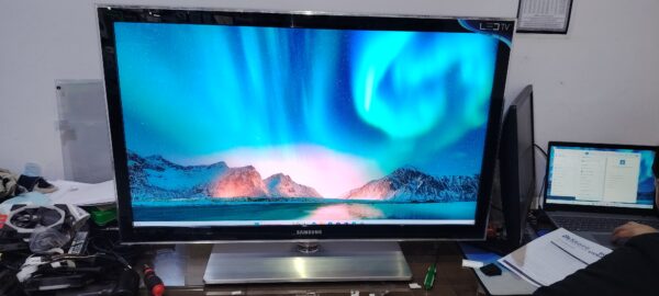 À retenir de la TV SAMSUNG UE40C6000 ocation – Image 2